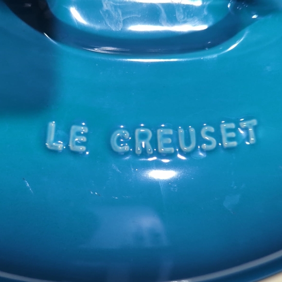 Le Creuset Ocean Blue Cast Iron Dutch Oven - Picture 2 of 5